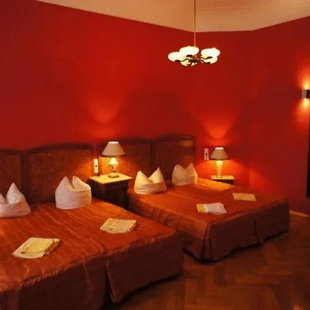 Elite Hotel 2*